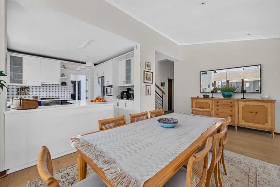 3 Bedroom Property for Sale in Camps Bay Western Cape